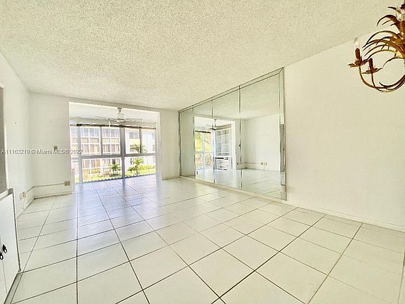 3rd image of 6005 Del Lago Cir APT 201