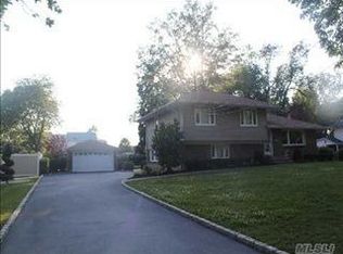 38 Ramita Ln, Commack, NY 11725