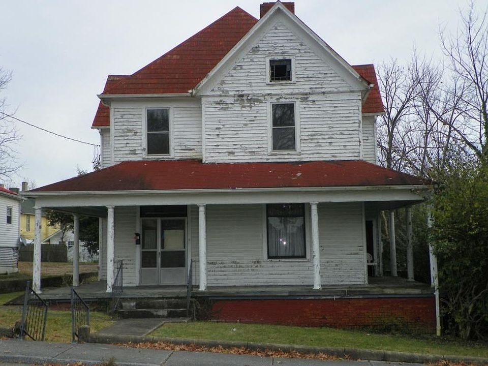 1st image of 535 Moore St