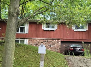 4517 Deerwood Dr, Madison, WI 53716