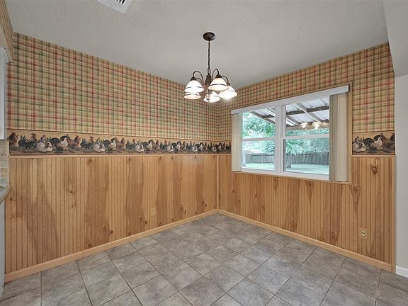 5th image of 31110 Honeysuckle Lane