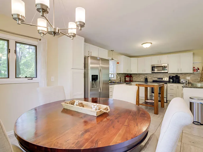 540 Kerry Lake Dr — Photo 11