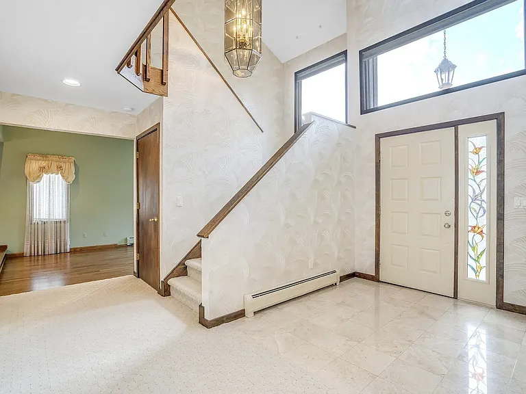 88 Van Blarcom Ln — Photo 4