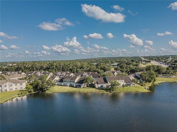3rd image of 2032 Winterset Dr
