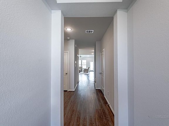 2nd image of 209 Cambria Green Ln