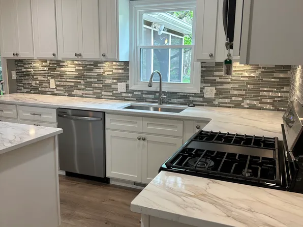 7012 Kingswood Dr, Solon, OH 44139