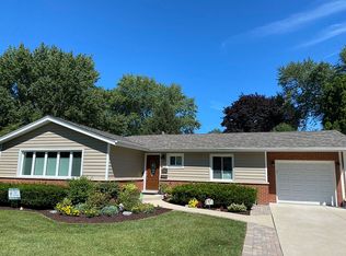11 S Waterman Ave, Arlington Heights, IL