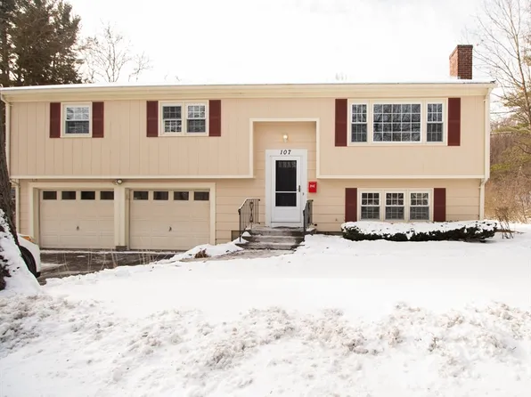 107 Holden St, Worcester, MA 01606