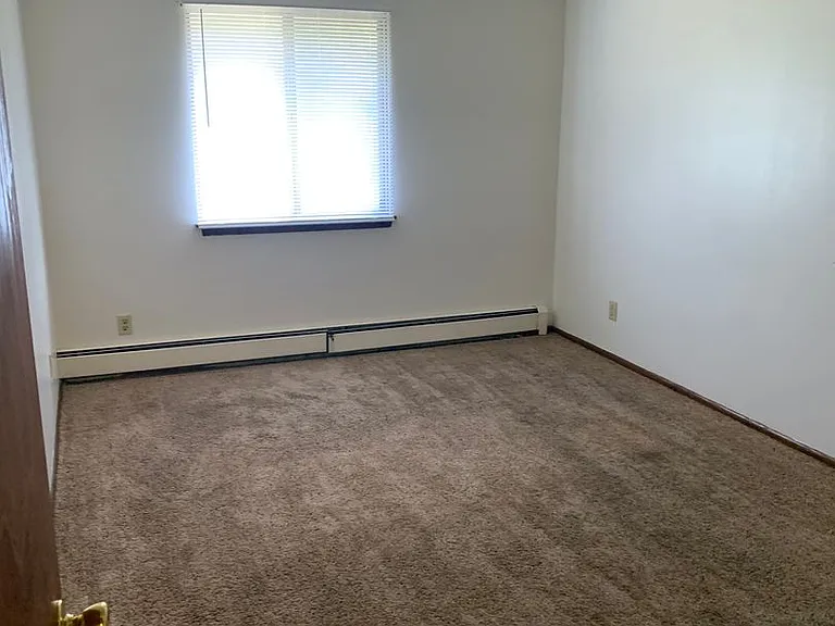 29 Alexander Ave — Photo 29