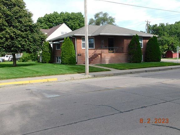 2nd image of 1121 E B Street