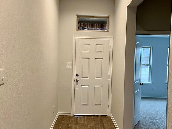 4th image of 3429 Tahiti Ln