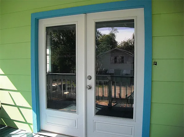 714 Oak Rd, Clear Lake Shores, TX 77565