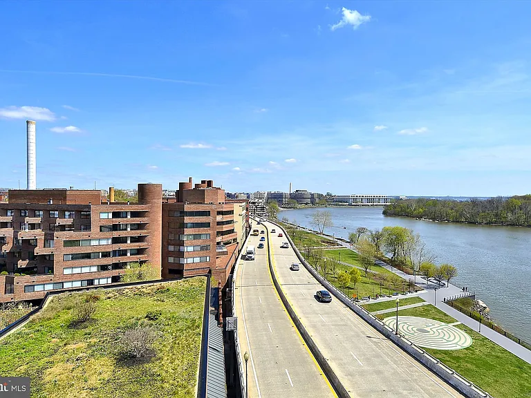 3303 Water St NW #5N — Photo 47
