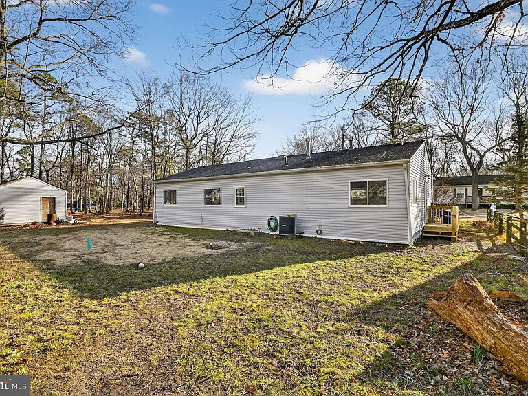 32 Rosewood Rd S — Photo 15