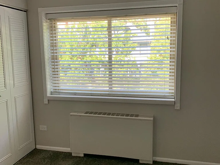 1260 York St #301 — Photo 33