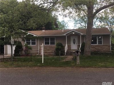 32 Wolfhollow Rd, Centereach, NY, 11720