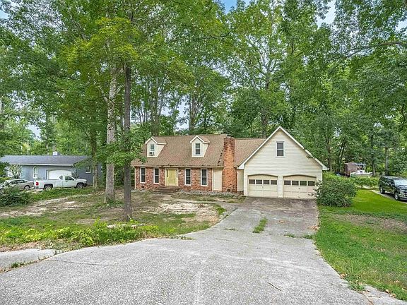 5th image of 121 Barmount Dr