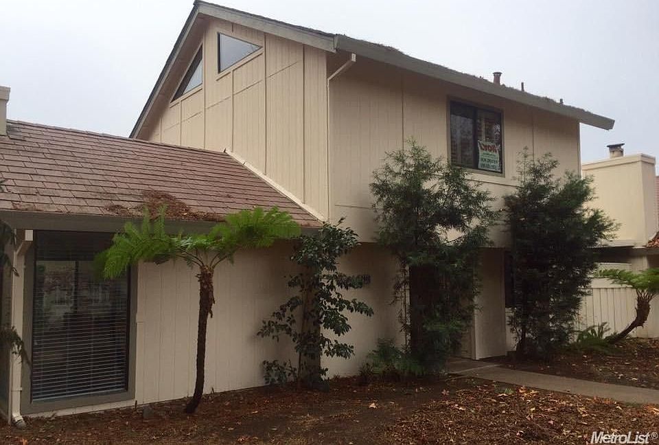 1st image of 2946 Pasatiempo Pl