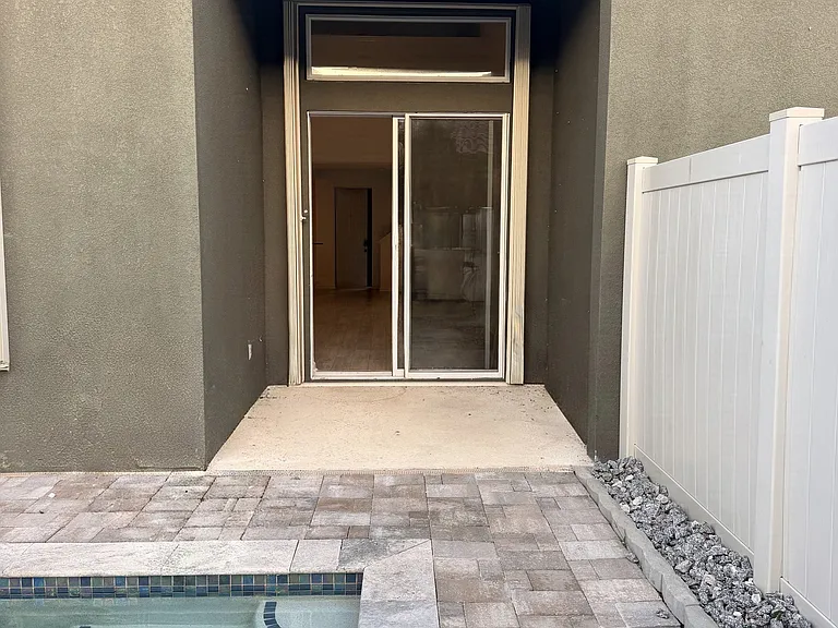 756 Carlsbad Dr — Photo 20