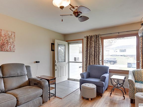 2nd image of 5020 Bancroft Cir