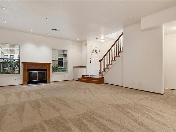 3rd image of 939 La Mesa Ter Unit D