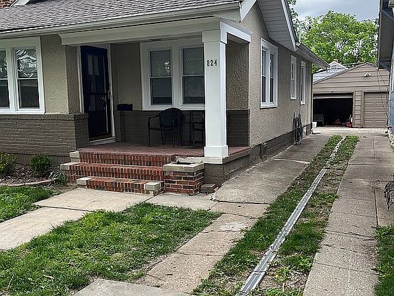 2nd image of 824 E 23rd Ave