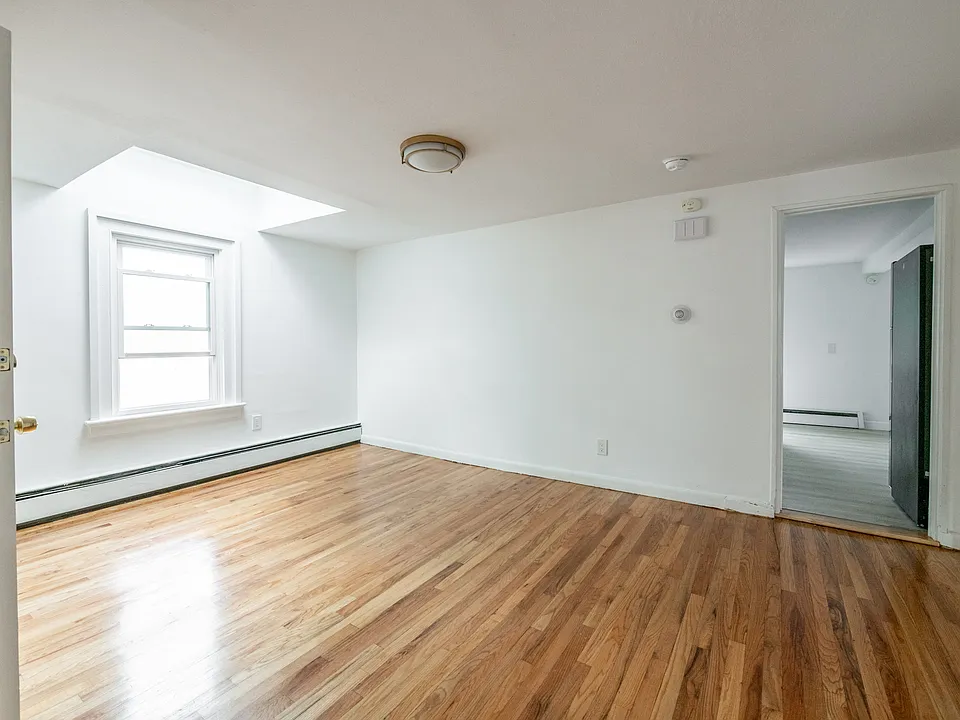 54 Clark St #2A