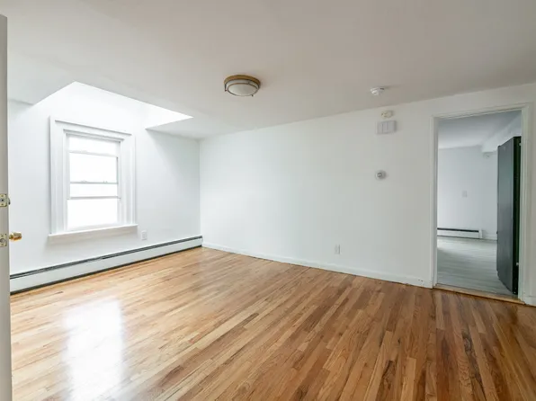 54 Clark St #2A, New Haven, CT 06511