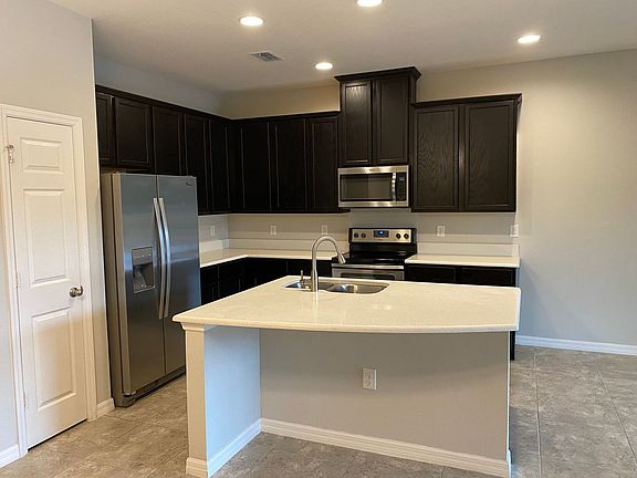 5th image of 133 Mitchell Creek Way
