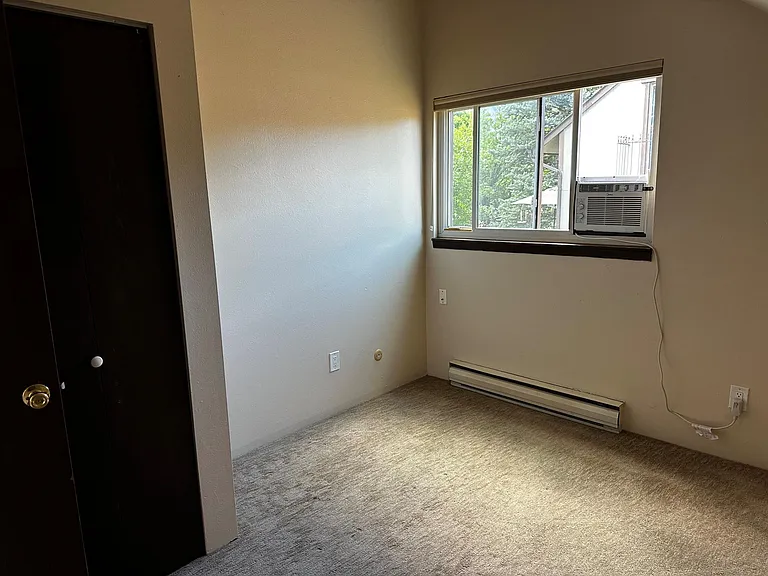 2nd bedroom 12 X 12 ft
