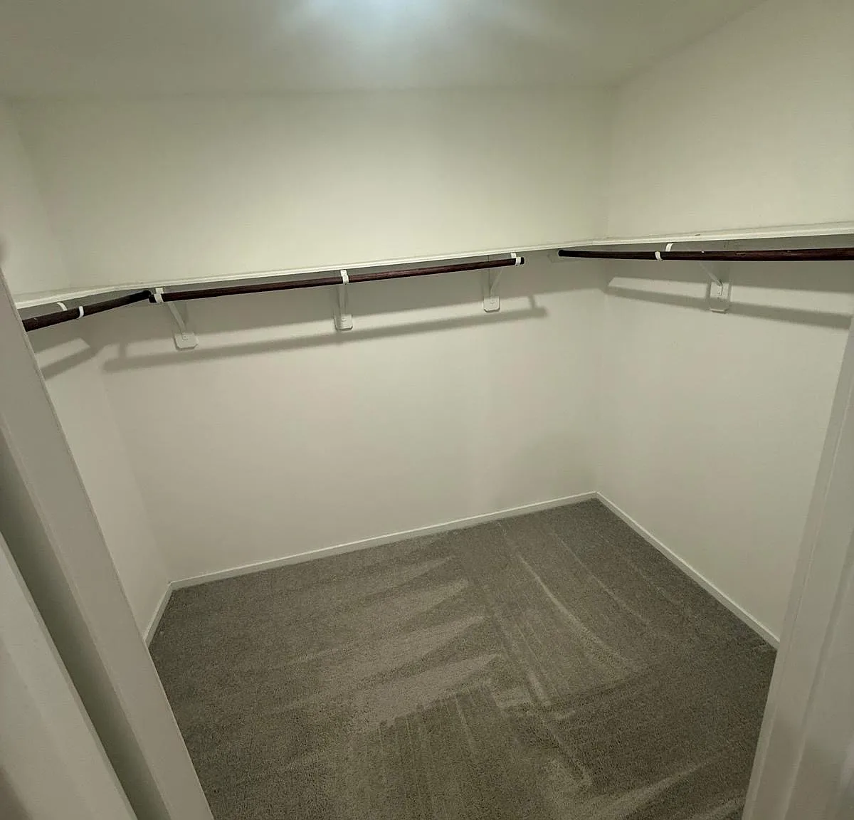 4 bed, 1847 sqft, $2,100 — Photo 3