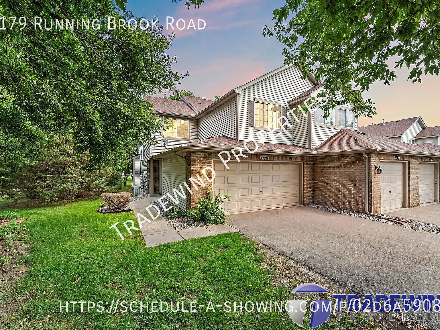 Excellent 2 Bed 2.5 Bath Townhome — Photo 1