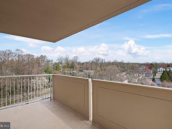 4th image of 2401 Pennsylvania Ave APT 714