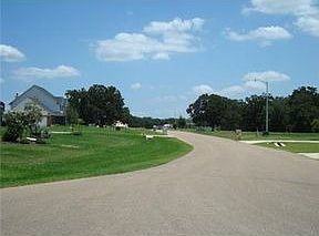 5th image of 1600 Freestone Dr