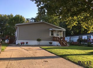 354 Brightmoor St, Temperance, MI 48182