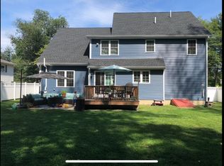 30 Oak St, Hudson, MA 01749