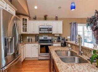 169 Whitefield St, Fall River, MA 02721