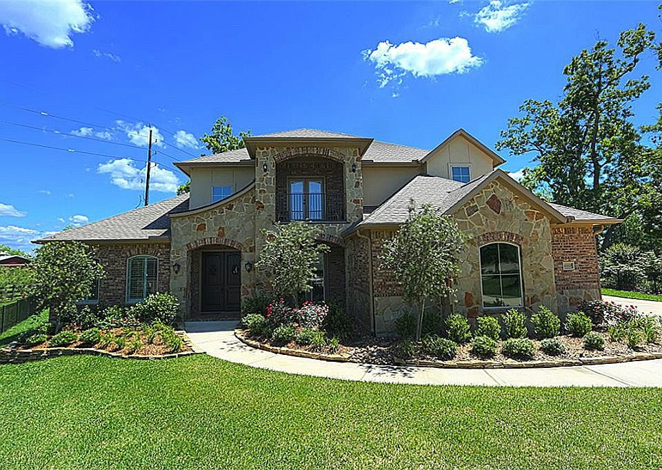 1st image of 32259 Waterford Crest Ln
