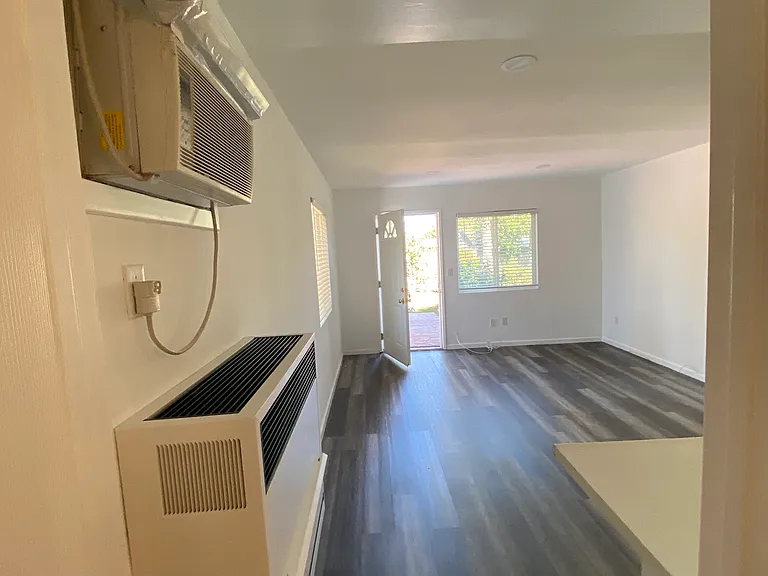 22829 Burbank Blvd #1 — Photo 21