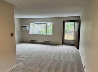 15603 42nd Ave S APT C, Seattle, WA 98188