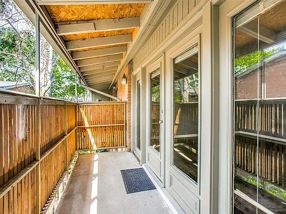 4th image of 3938 W Alabama St APT 8