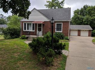 6153 Blossman Rd, Toledo, OH 43617