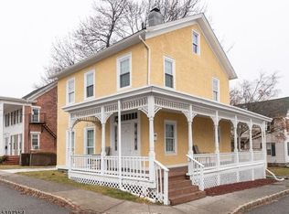 9 Washington St, Newton, NJ 07860