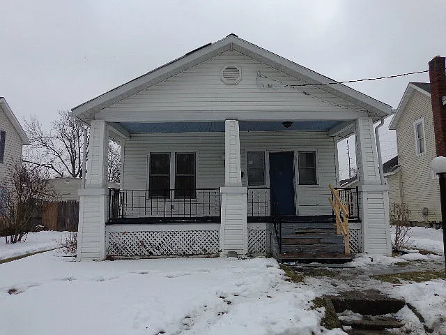 188 Benton Pl photo 1