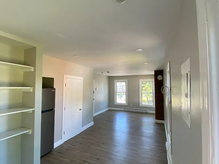 637 Main St #1 — Photo 5