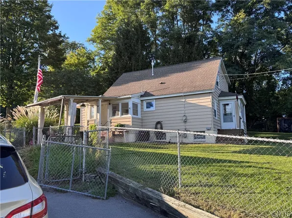106 Edgeworth Ave, Syracuse, NY 13219