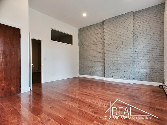 5th image of 672 Franklin Ave APT 2D