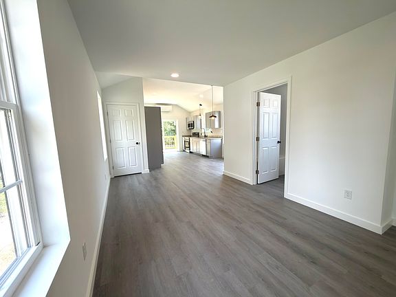 5th image of 1 Pleasant Avenue