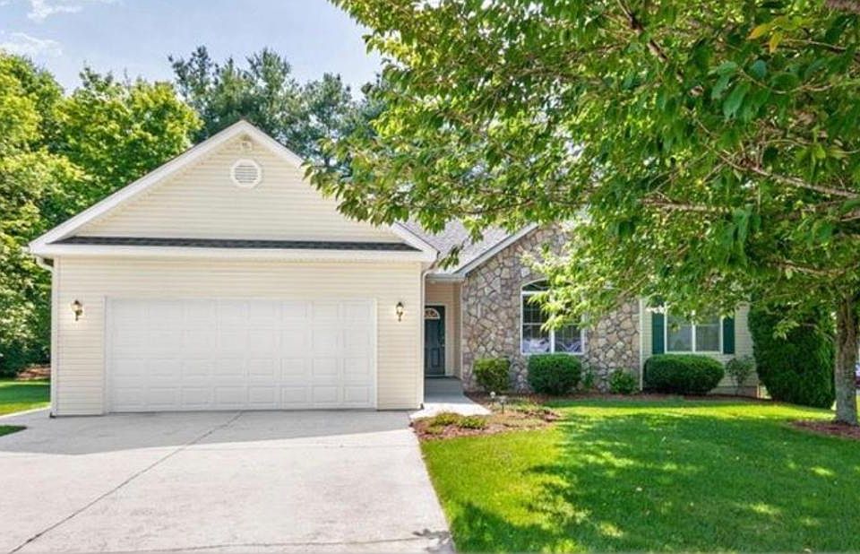 1st image of 180 Kingfisher Ln #180