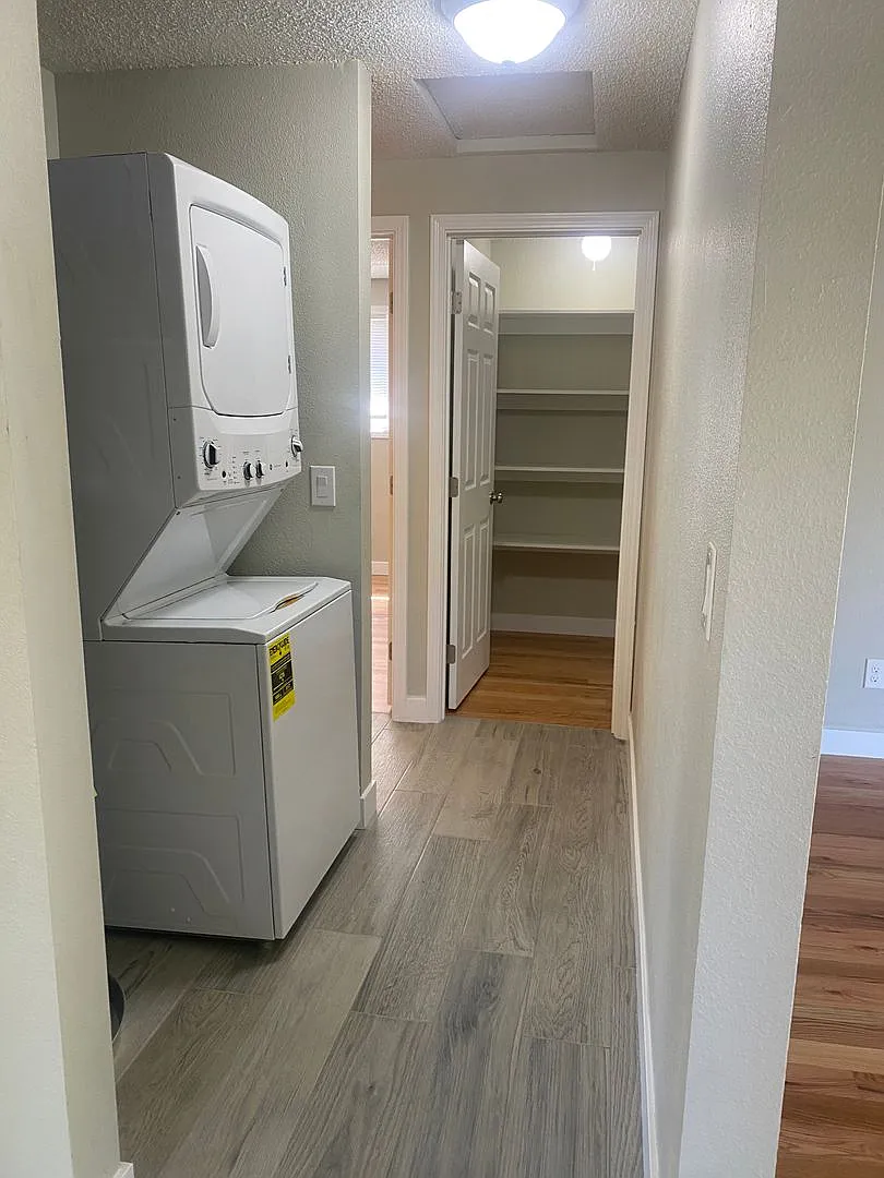 East Dr 5707 — Photo 2